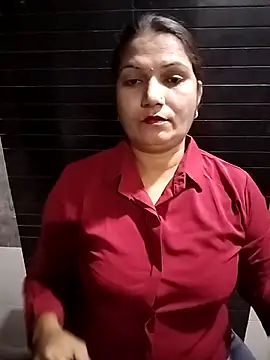 Loveina_horny's cam snapshot