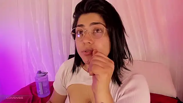 lucy26_ live sex cam