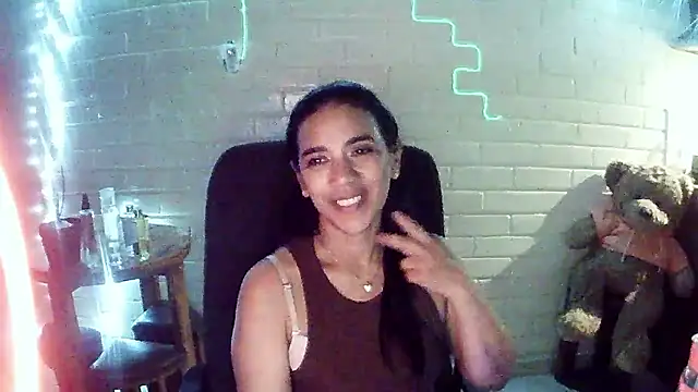 MiiaVelasquez's cam snapshot