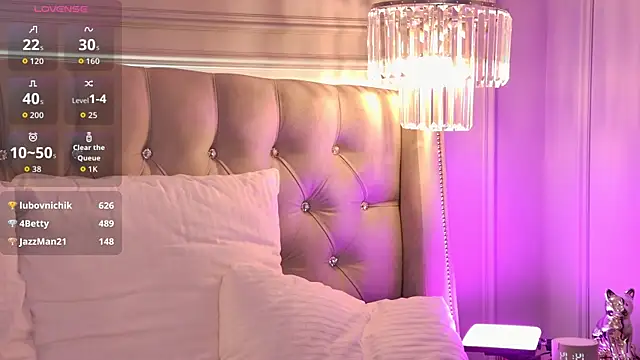 BettyLeen live sex cam