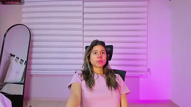 Rachell_criss's cam snapshot