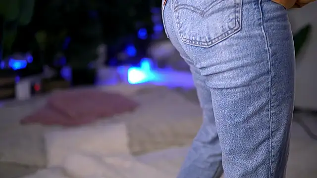 KellyMathews live sex cam