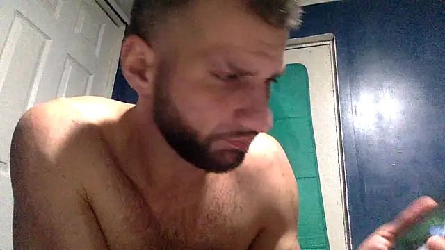 sexyhotstud12 live sex cam