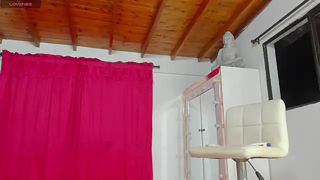 emily_hornett live sex cam