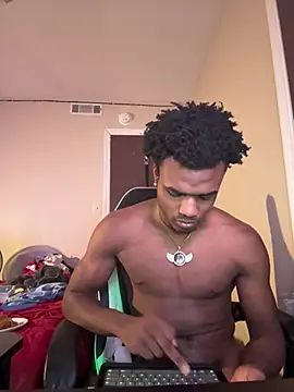 Bigdicktrick227 live sex cam