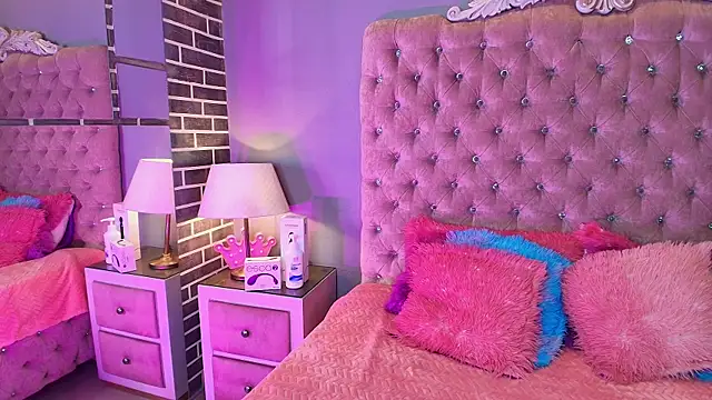 AdelaineBest live sex cam