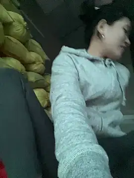 sukanaka99's cam snapshot