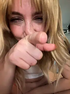 rileylovesyou live sex cam