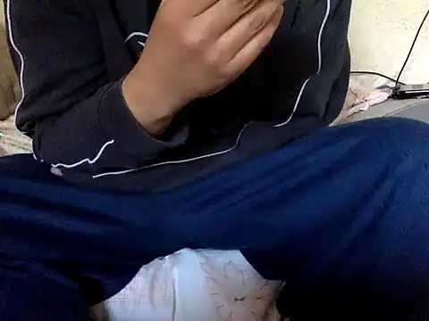 CaiBull live sex cam