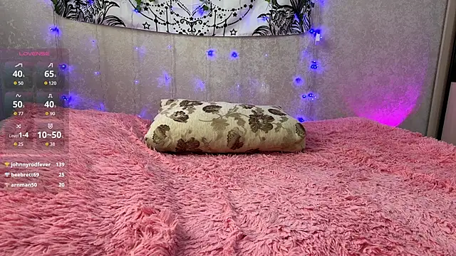 VETT_KITTY's cam snapshot