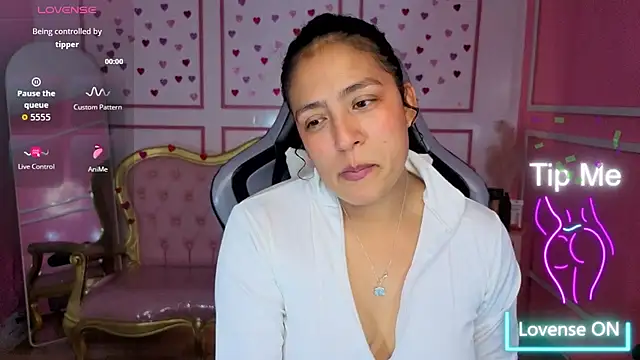 tamara_brown_t's cam snapshot