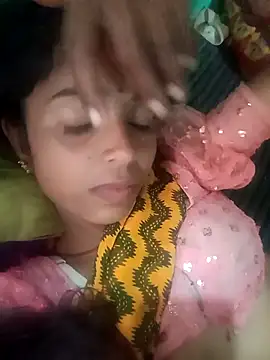 Alisha_beby143 live sex cam