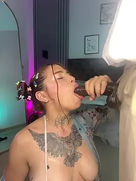 dreamleah_'s cam snapshot