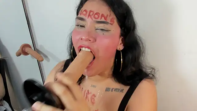 TIFFANY_GLOW__'s cam snapshot