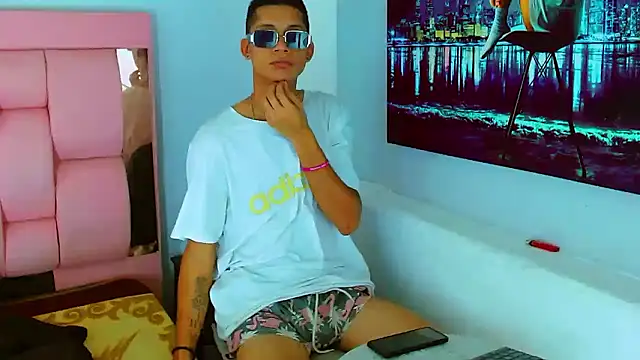 Axel_Marcu live sex cam