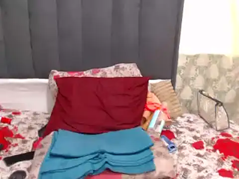 SwaziBeauty's cam snapshot