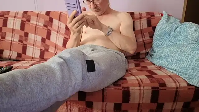 loverboyxxx69 live sex cam