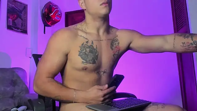 Dominic_Biker__ live sex cam