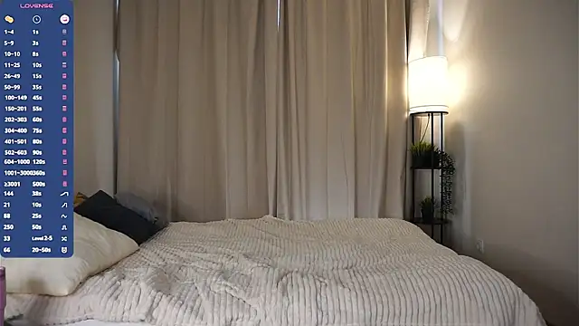 KiraAbling live sex cam