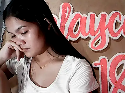 PinaySkinnyJust18's cam snapshot