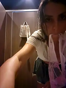 Izabella_Bella live sex cam