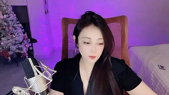 Daisy-77 live sex cam