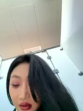 so-linger live sex cam