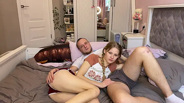 Daisy_Couple's cam snapshot