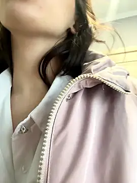 LuxBrunette_'s cam snapshot