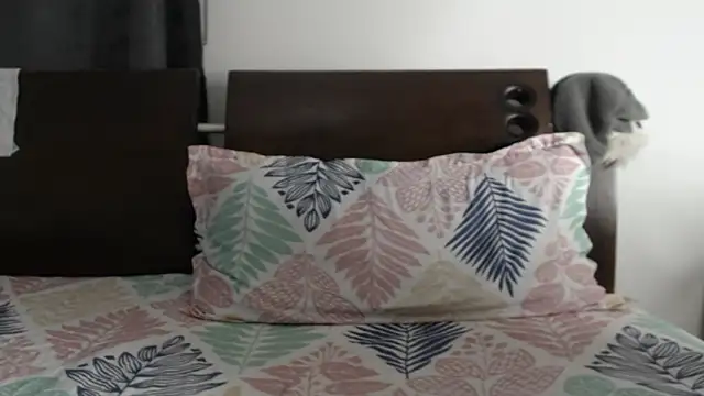 Tobicutee's cam snapshot