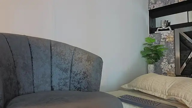 hinata_itachi live sex cam