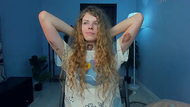 RayaNenlia live sex cam