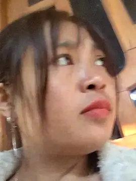 miumiu_sexy2x's cam snapshot