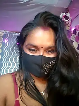 Sweet-Maddlina live sex cam