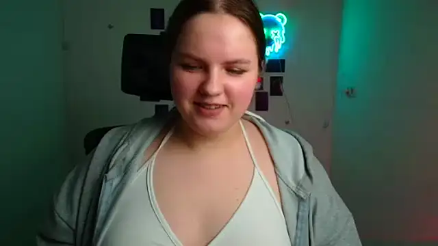 Kitty_Mia_Kitty's cam snapshot