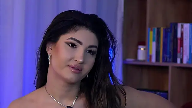 SarahPeach8 live sex cam