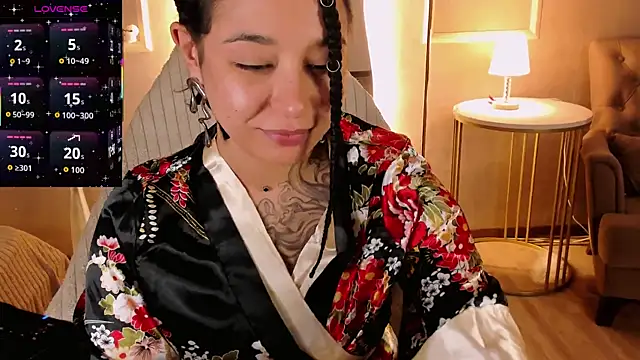 Aisha_Goldstein live sex cam