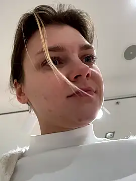 ValenciaShock live sex cam