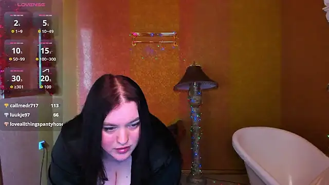 LindaBermer live sex cam