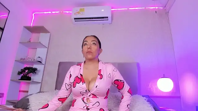 Evagatte's cam snapshot