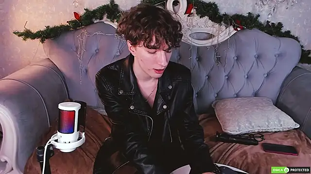 TrevorBenson live sex cam