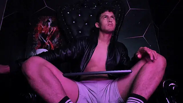 Ethan_Waalker live sex cam