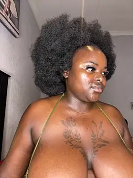 Honeycoco0211 live sex cam