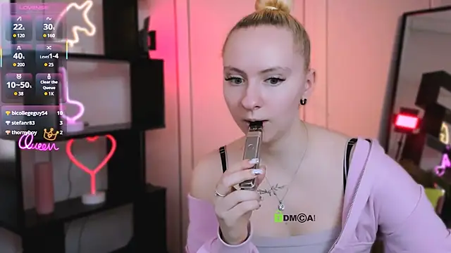 mila_glow1 live sex cam