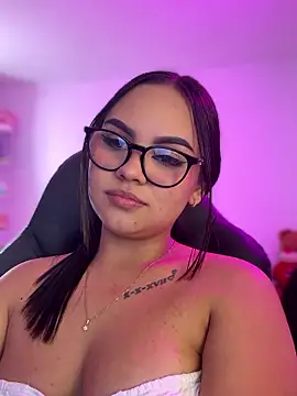 amber_white15's cam snapshot