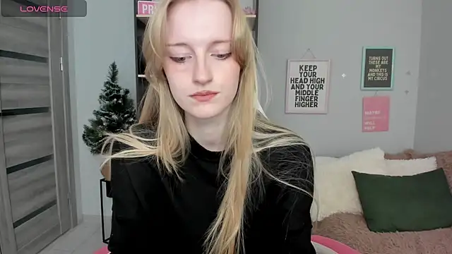 Cinnabonnn_'s cam snapshot