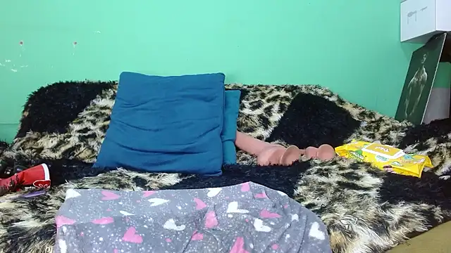 avaleri_cherry live sex cam