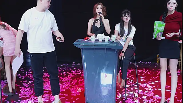 CUTEBABY-101 live sex cam