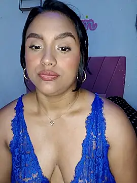 victoria_roussee's cam snapshot