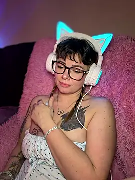 MarlaFknSinger's cam snapshot